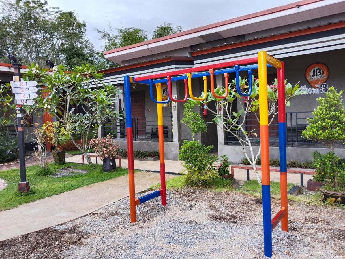 Jb Grand Resort Nakhon Si Thammarat Bagian luar foto